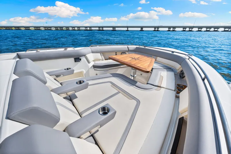 Slide: The Image of Boston Whaler 380 Realm 2025 - 46