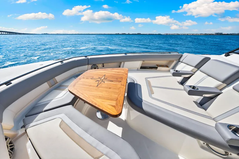 Slide: The Image of Boston Whaler 380 Realm 2025 - 47