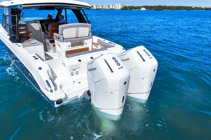 Slide: The Image of Boston Whaler 380 Realm 2025 - 8