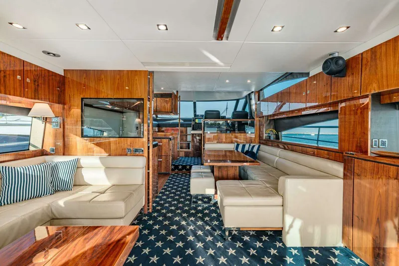 Slide: The Image of Model 65 Squadron Category Motor Yachts 2011 - 33