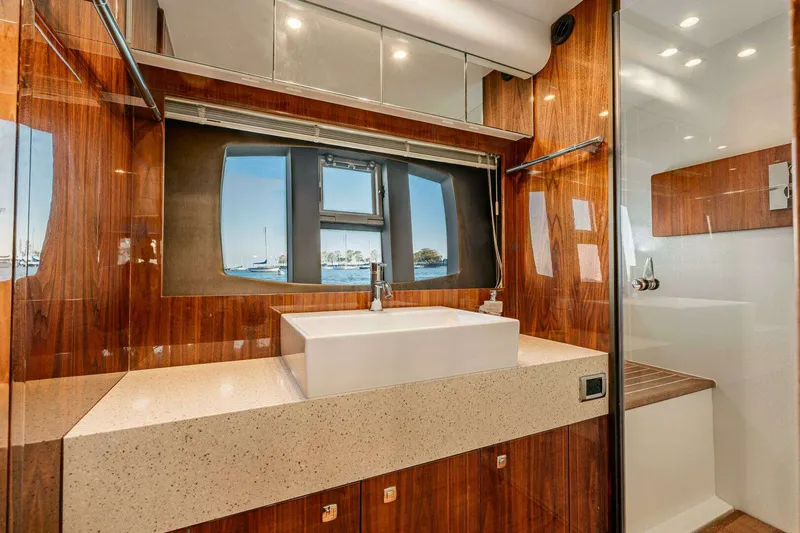 Slide: The Image of Model 65 Squadron Category Motor Yachts 2011 - 54