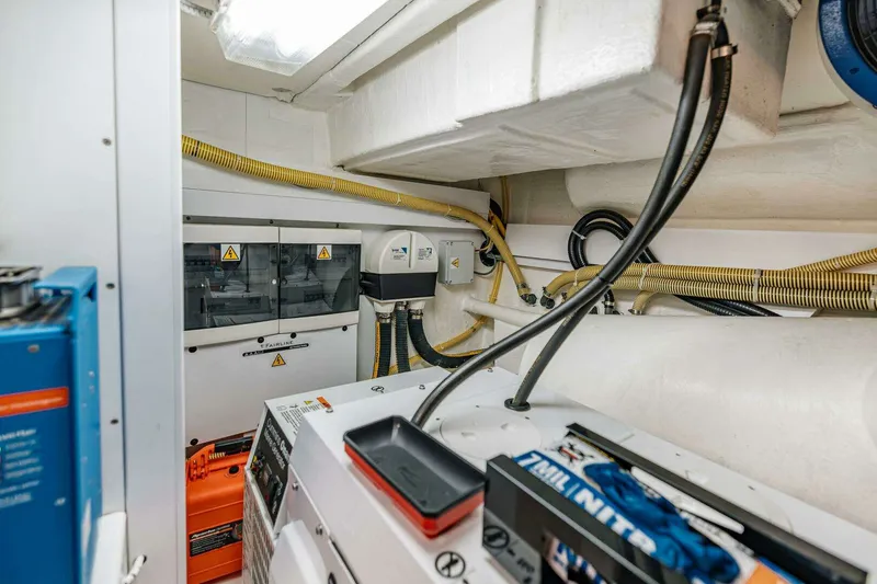 Slide: The Image of Model 65 Squadron Category Motor Yachts 2011 - 66