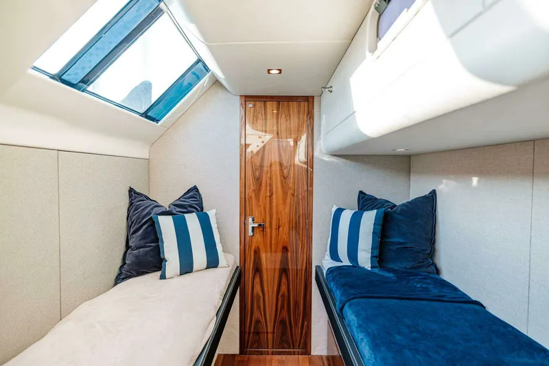 Slide: The Image of Model 65 Squadron Category Motor Yachts 2011 - 75