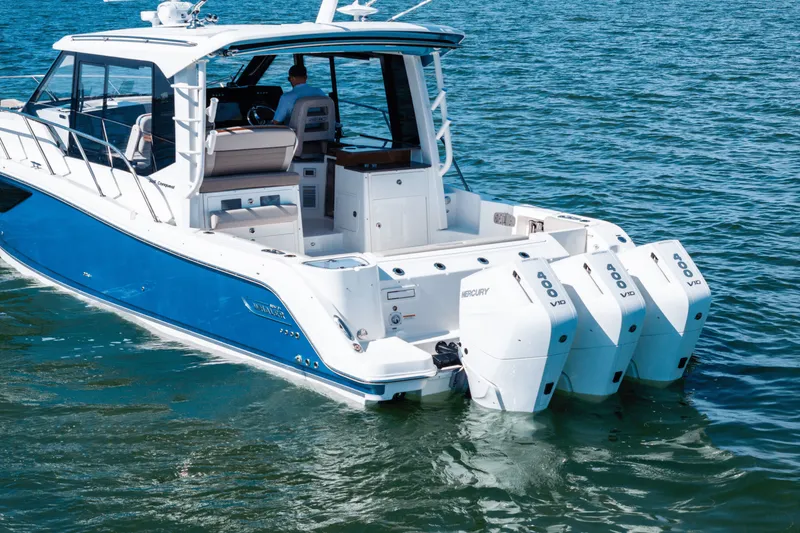 Slide: The Image of Boston Whaler 365 Conquest 2025 - 16