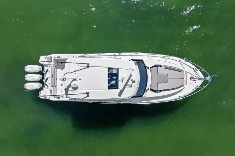 Slide: The Image of Boston Whaler 365 Conquest 2025 - 18
