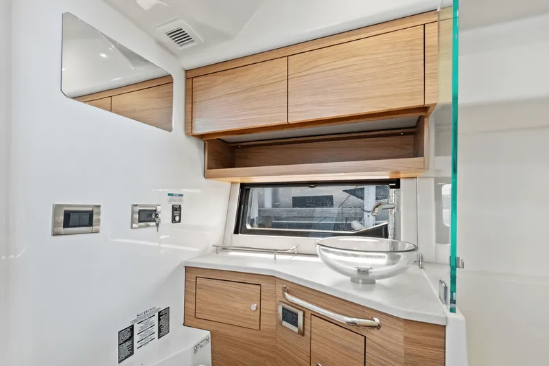 Slide: The Image of Boston Whaler 365 Conquest 2025 - 27