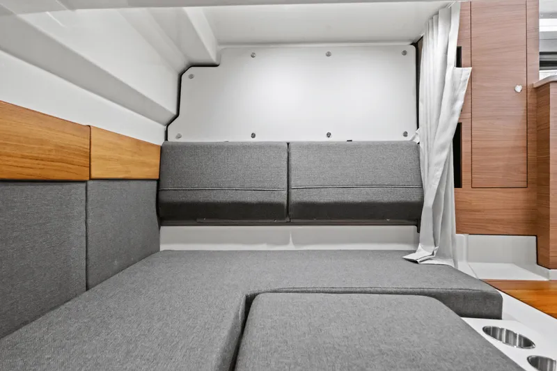 Slide: The Image of Boston Whaler 365 Conquest 2025 - 32