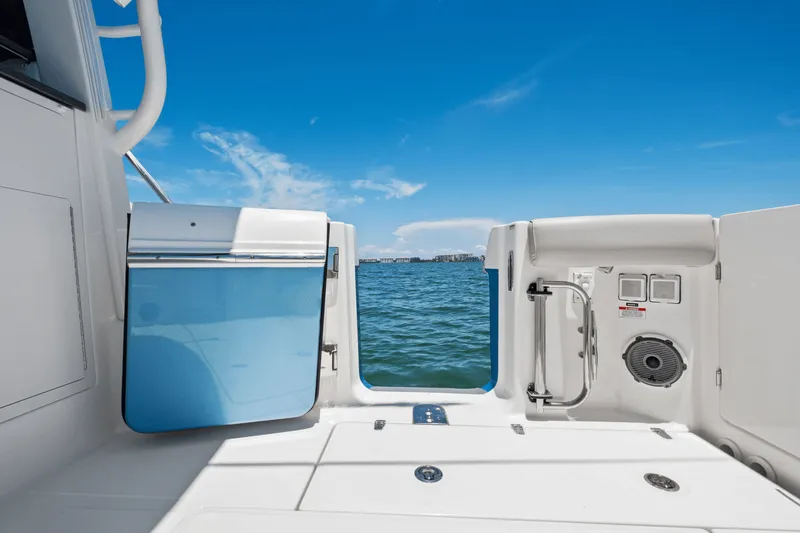 Slide: The Image of Boston Whaler 365 Conquest 2025 - 52