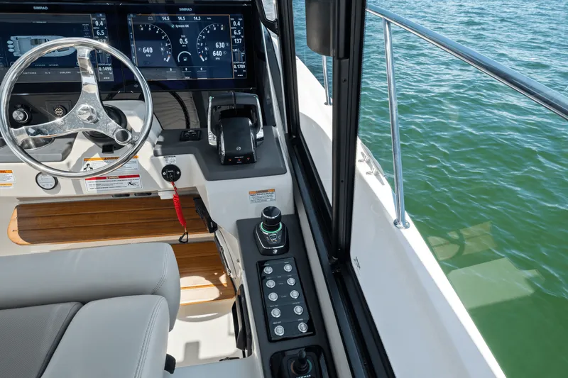 Slide: The Image of Boston Whaler 365 Conquest 2025 - 75
