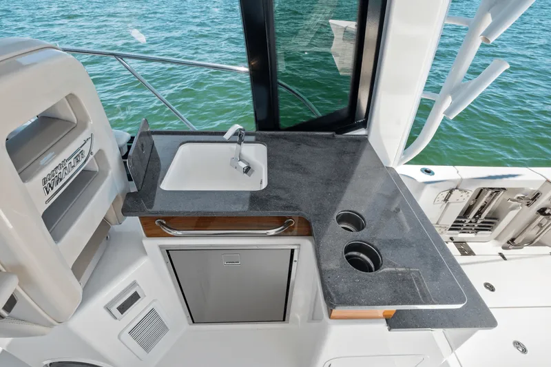 Slide: The Image of Boston Whaler 365 Conquest 2025 - 77