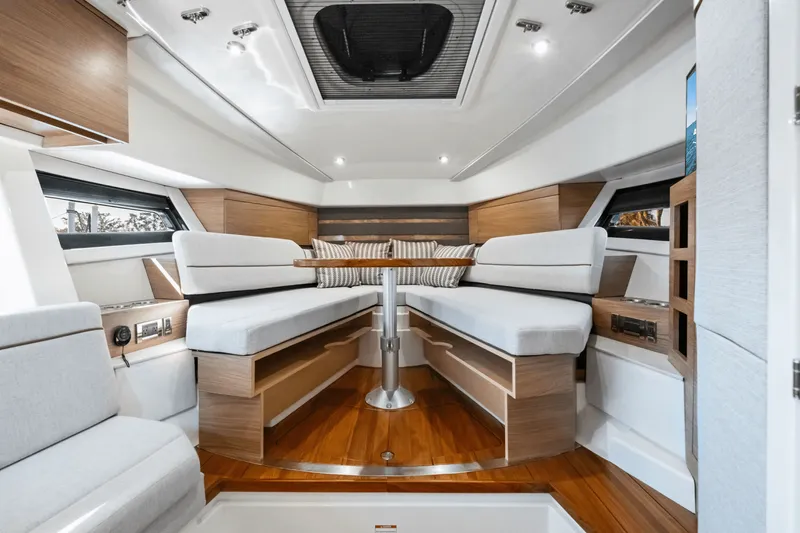 Slide: The Image of Boston Whaler 365 Conquest 2025 - 89