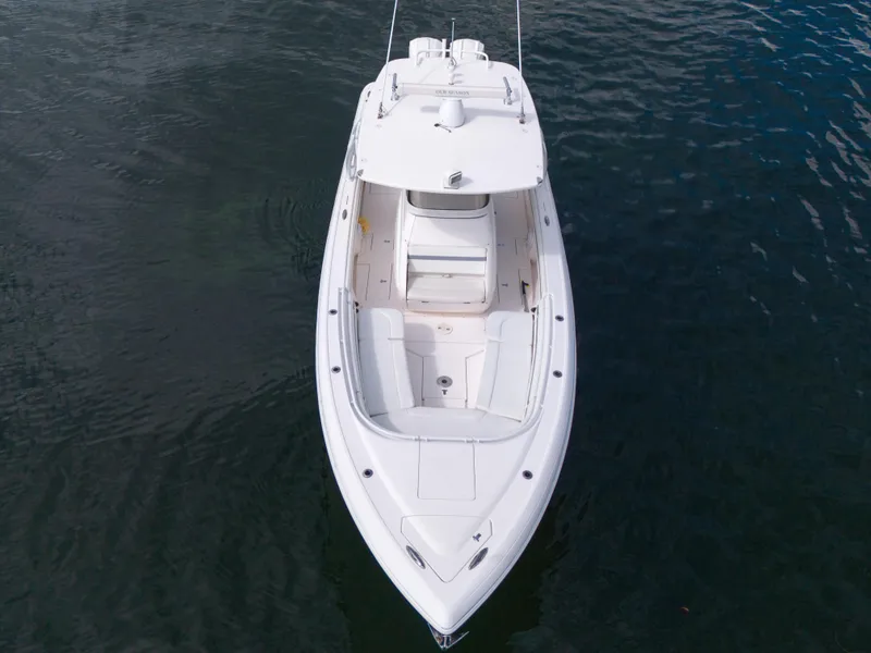 Slide: The Image of Intrepid 327 Center Console 2014 - 10