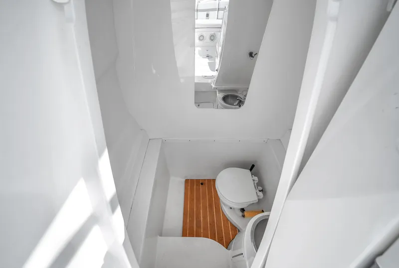 Slide: The Image of Intrepid 327 Center Console 2014 - 32
