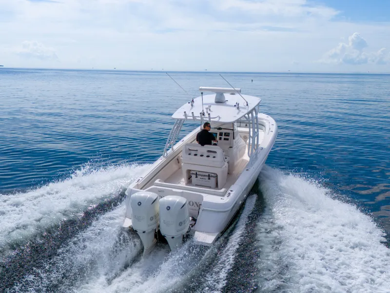 Slide: The Image of Intrepid 327 Center Console 2014 - 4