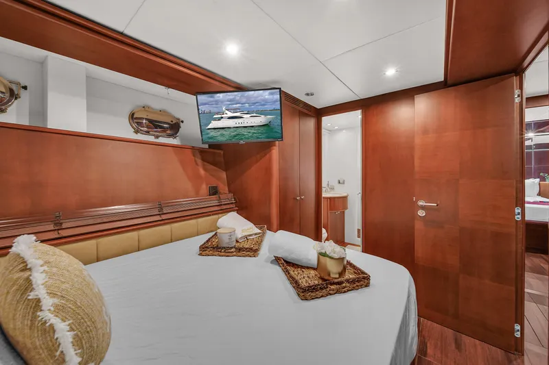 Slide: The Image of Azimut 100 Jumbo 2006 - 62