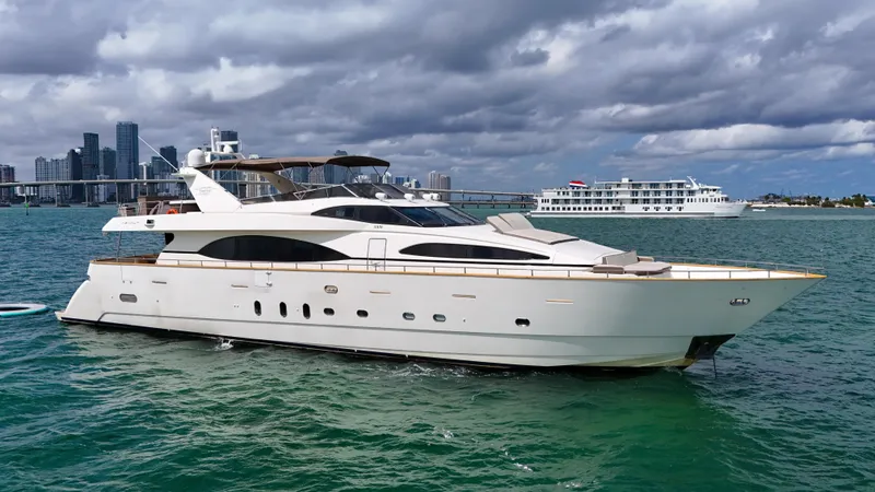 Slide: The Image of Azimut 100 Jumbo 2006 - 2