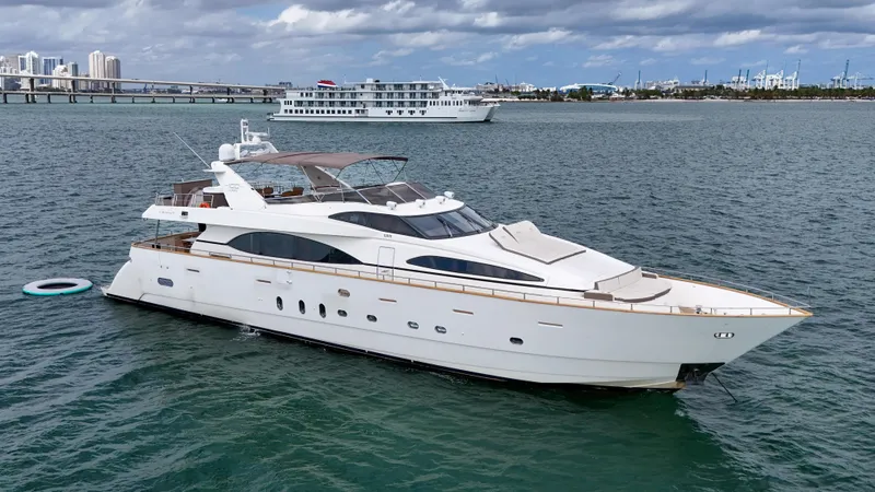 Slide: The Image of Azimut 100 Jumbo 2006 - 3