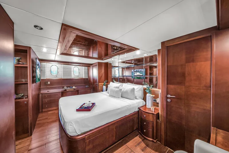 Slide: The Image of Azimut 100 Jumbo 2006 - 49