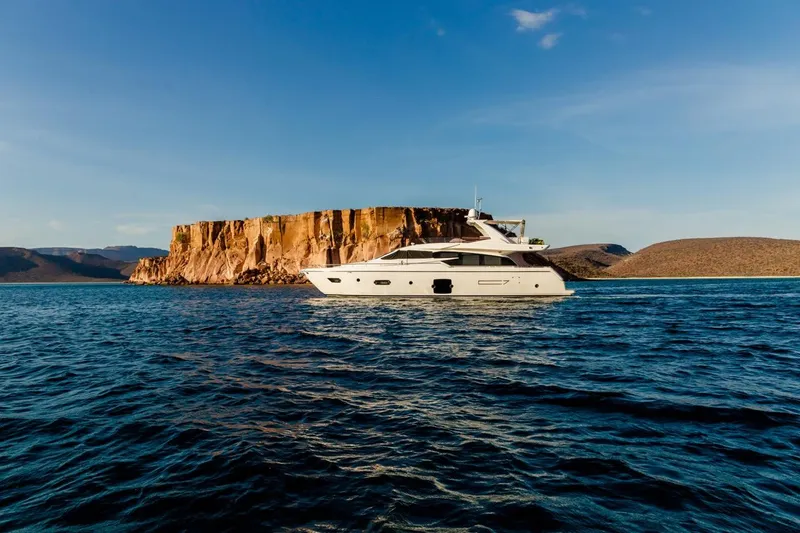 Slide: The Image of Ferretti 720 2013 - 70