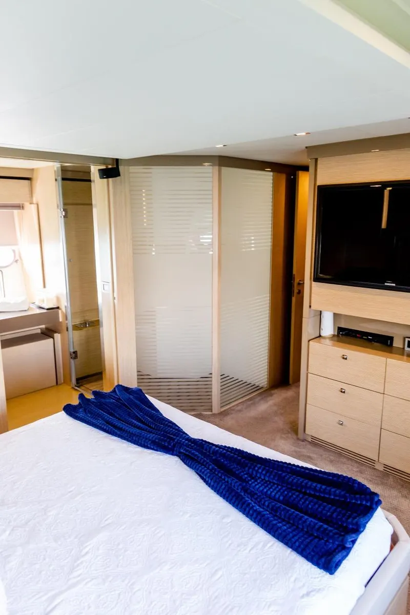 Slide: The Image of Ferretti 720 2013 - 13