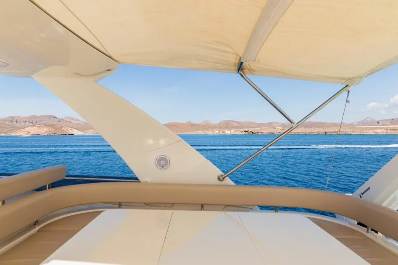 Slide: The Image of Ferretti 720 2013 - 36