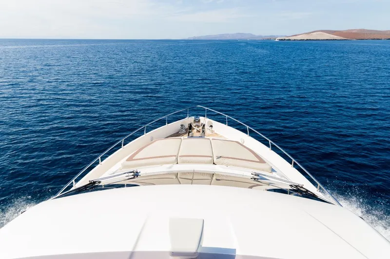 Slide: The Image of Ferretti 720 2013 - 33