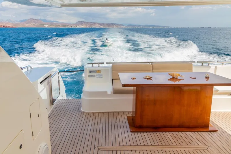Slide: The Image of Ferretti 720 2013 - 29