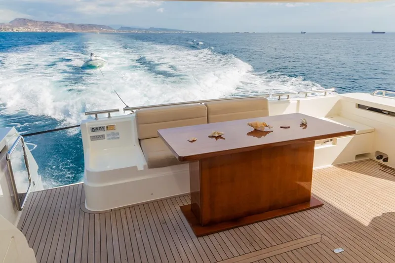 Slide: The Image of Ferretti 720 2013 - 28