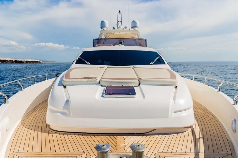 Slide: The Image of Ferretti 720 2013 - 43
