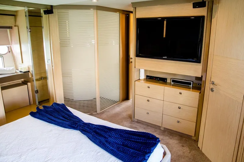 Slide: The Image of Ferretti 720 2013 - 11