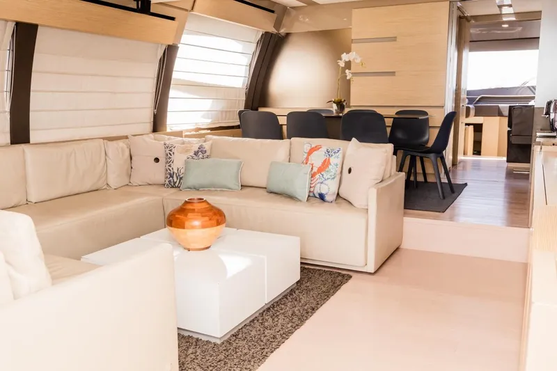 Slide: The Image of Ferretti 720 2013 - 24