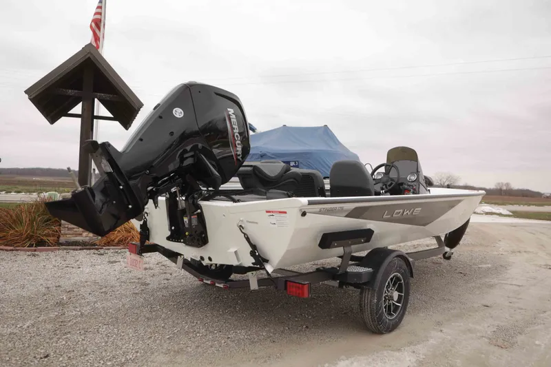 Slide: The Image of Lowe Stinger 175 Crappie 2026 - 3