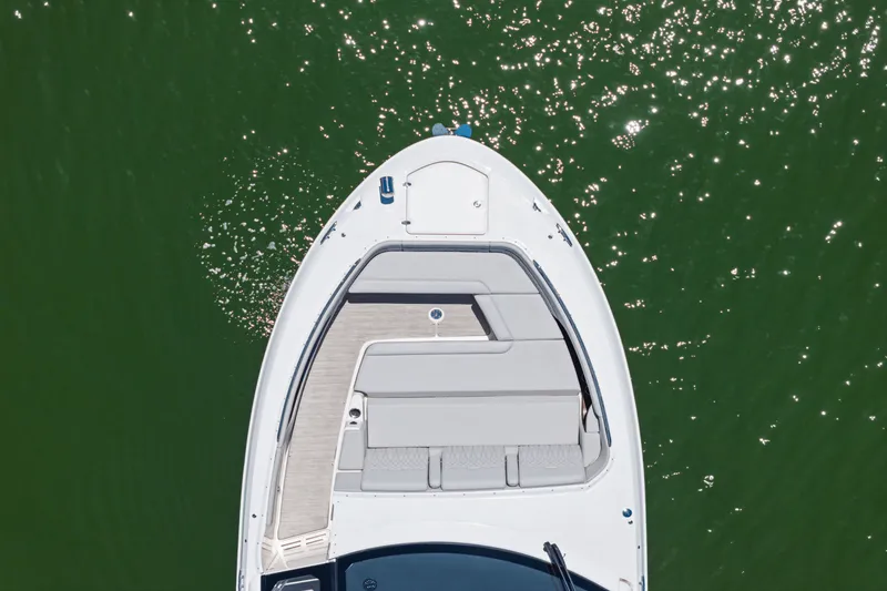 Slide: The Image of Sea Ray Sundancer 370 Outboard 2025 - 8