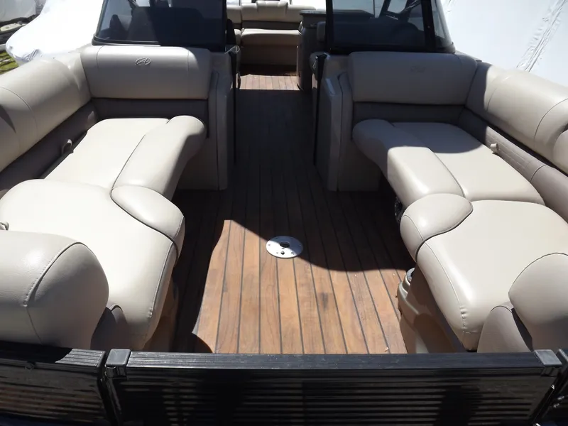 Slide: The Image of Avalon 2585 EL SaltWater Series 2018 - 11