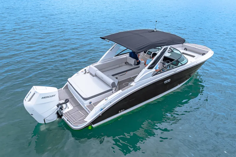 Slide: The Image of Sea Ray SDX 270 Outboard 2025 - 12