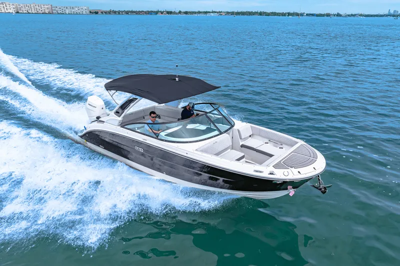 Slide: The Image of Sea Ray SDX 270 Outboard 2025 - 20