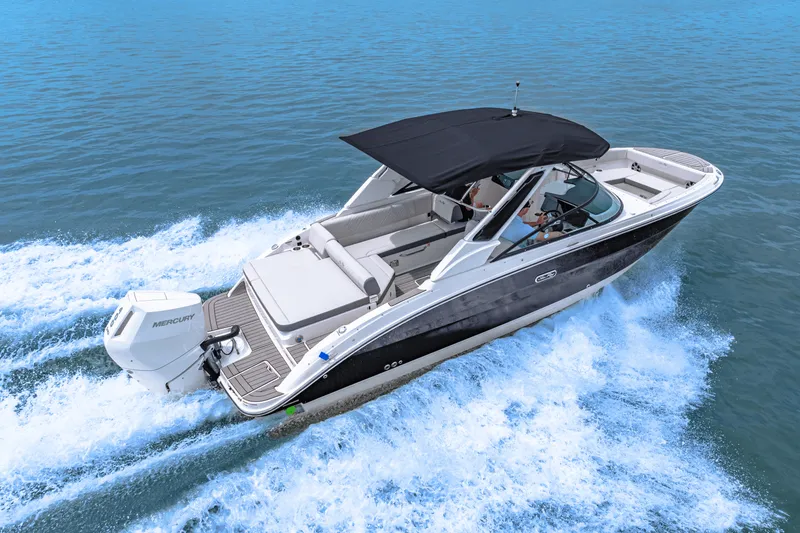 Slide: The Image of Sea Ray SDX 270 Outboard 2025 - 27