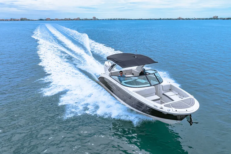 Slide: The Image of Sea Ray SDX 270 Outboard 2025 - 31