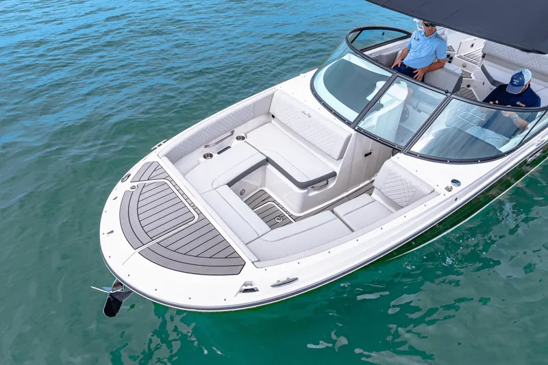 Slide: The Image of Sea Ray SDX 270 Outboard 2025 - 4