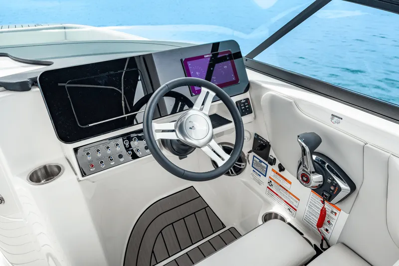 Slide: The Image of Sea Ray SDX 270 Outboard 2025 - 44