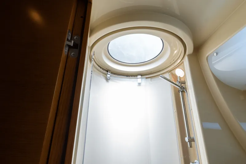 Slide: The Image of Azimut 40 FLYBRIDGE 2012 - 22