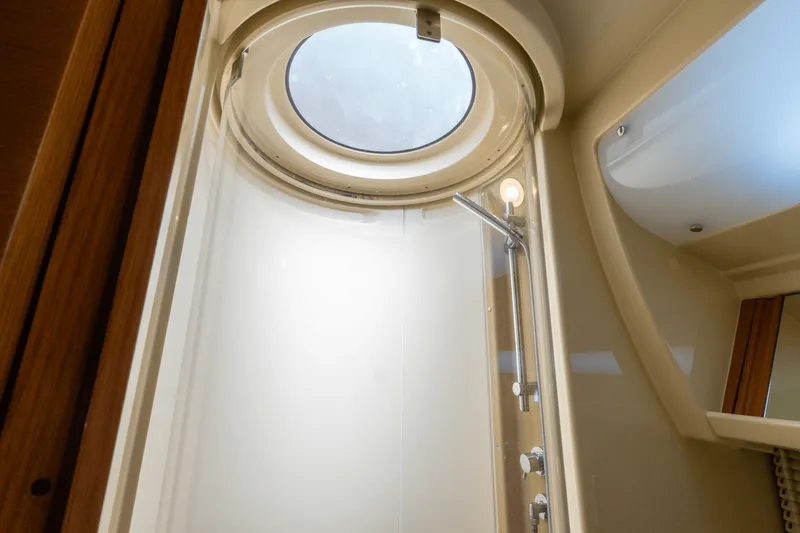 Slide: The Image of Azimut 40 FLYBRIDGE 2012 - 23