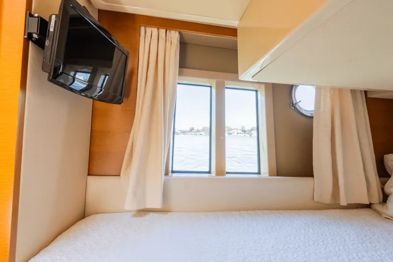 Slide: The Image of Azimut 40 FLYBRIDGE 2012 - 30