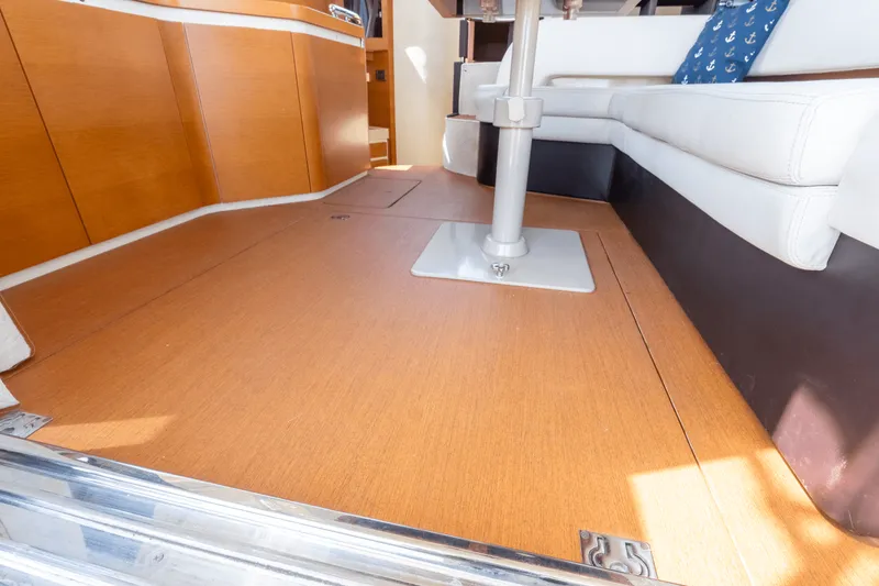 Slide: The Image of Azimut 40 FLYBRIDGE 2012 - 35