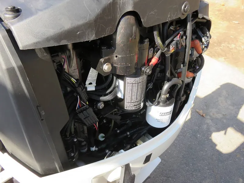 Slide: The Image of Wellcraft 210 Coastal 2013 - 12042236