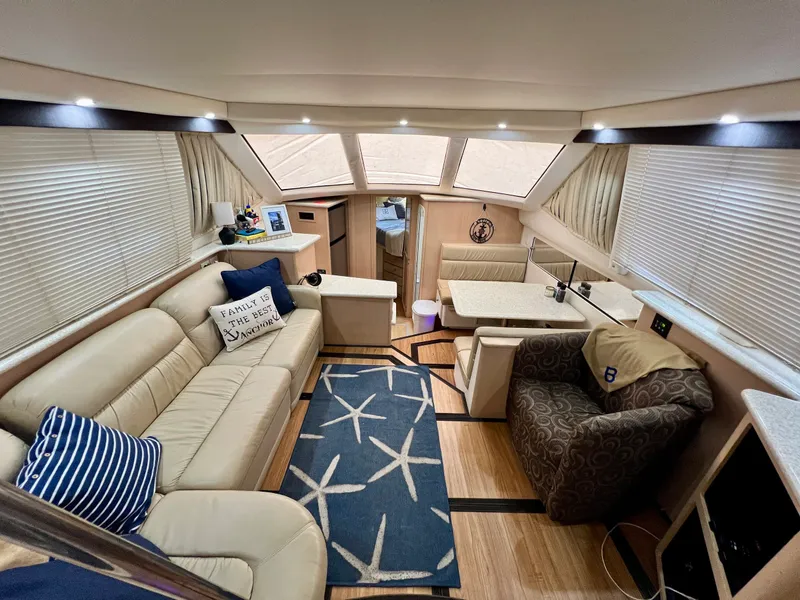 Slide: The Image of Carver Yachts 356 Motor Yacht 2000 - 3