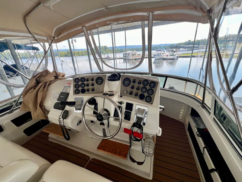 Slide: The Image of Carver Yachts 356 Motor Yacht 2000 - 20