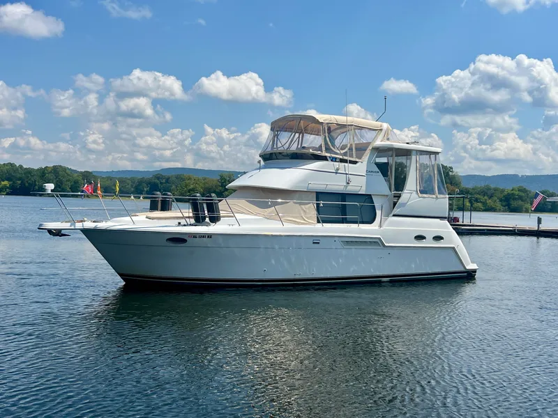 The Image of Carver Yachts 356 Motor Yacht 2000 - 0