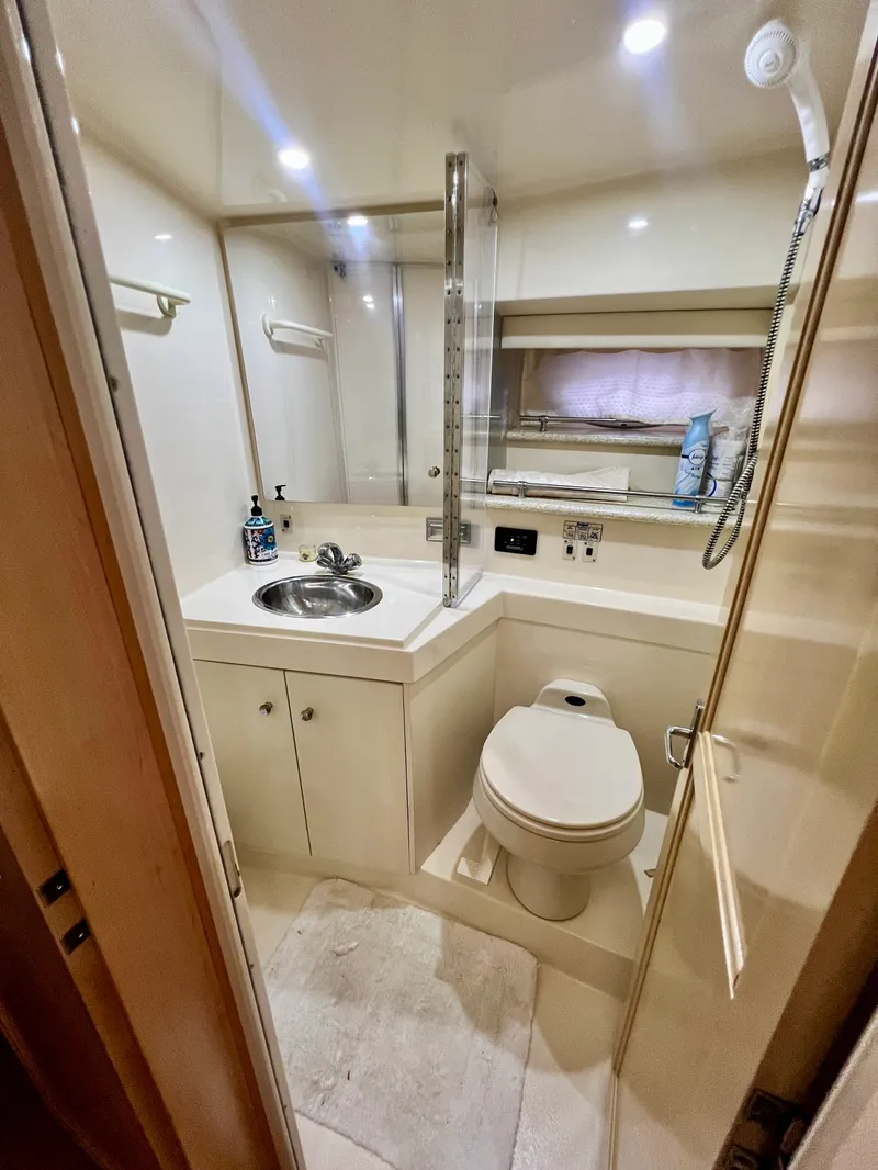 Slide: The Image of Carver Yachts 356 Motor Yacht 2000 - 11