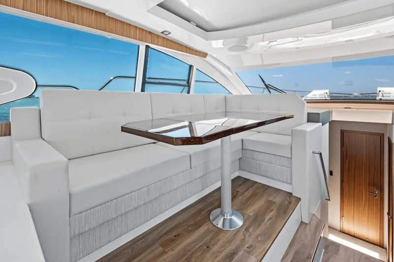Slide: The Image of Cruisers 46 Cantius 2025 - 49